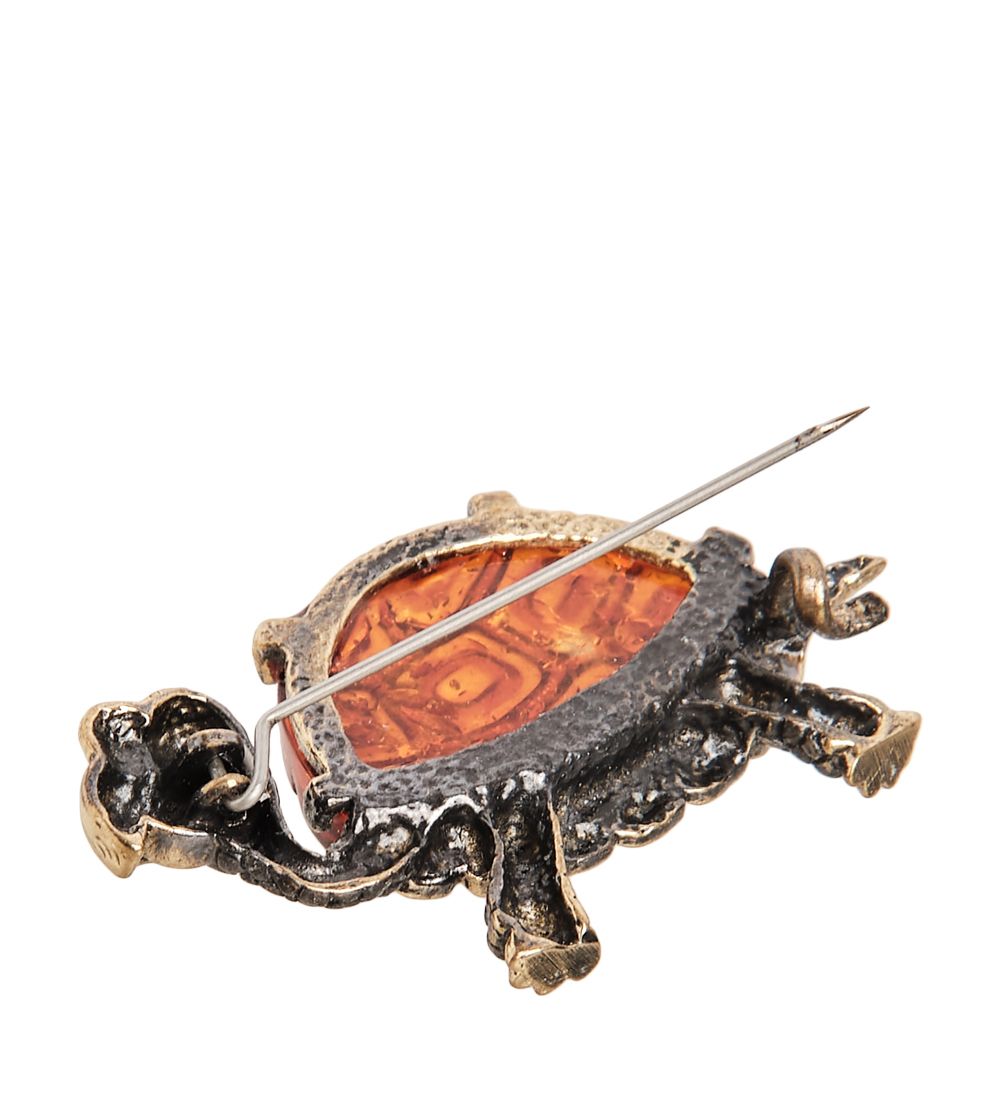AM-2413 Брошь «Черепаха» (латунь, янтарь)