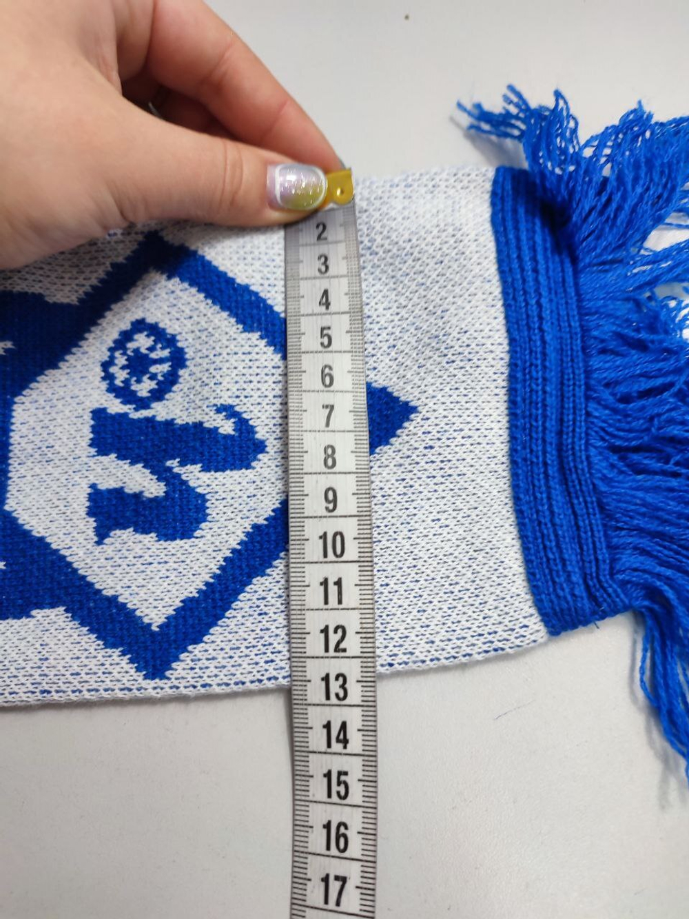 Шапка и шарф яркие