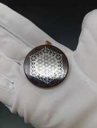 Кулон из коричневого обсидиана с символом "Цветок Жизни"