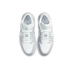 Женские кроссовки Air Jordan 1 Low 'White Wolf Grey' DC0774-105