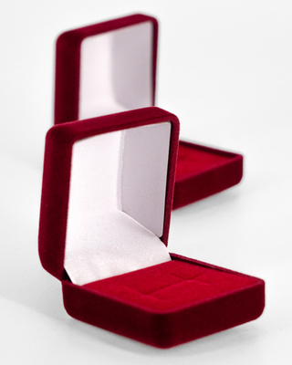 Футляр флокированный, пирамида, серия "Классика"