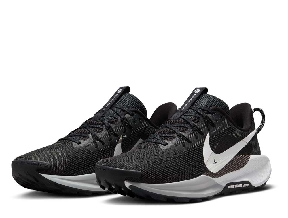 Кроссовки для бега женские Nike ReactX Pegasus Trail 5 W Черно-Белый