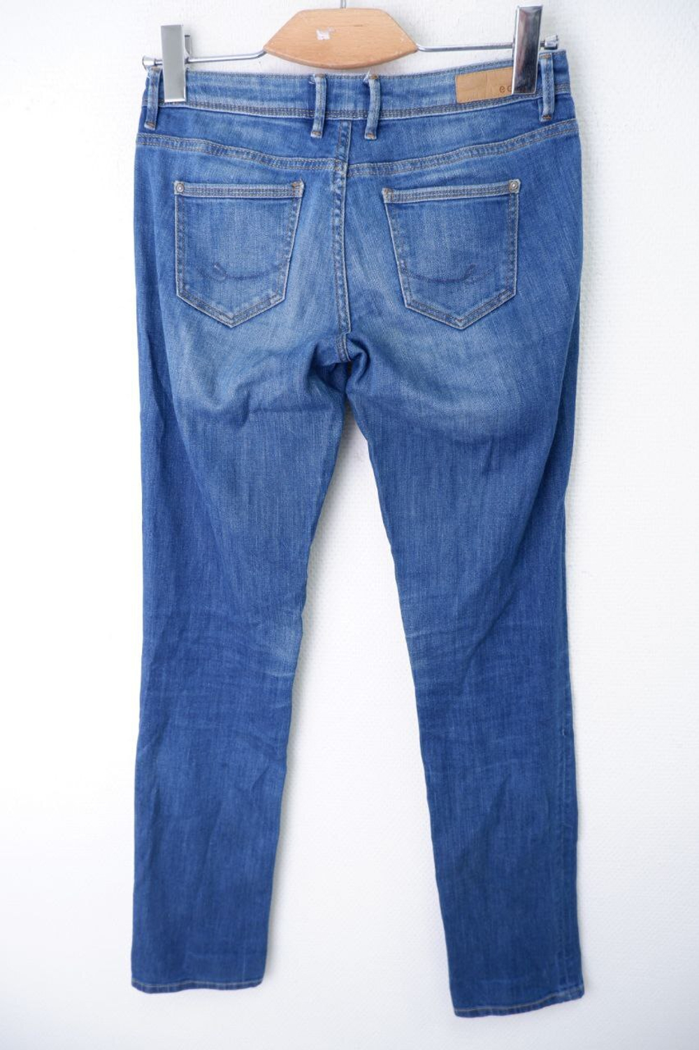 Джинсы Edc By Esprit с потертостями 42 размер