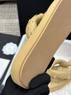 Chanel Slides