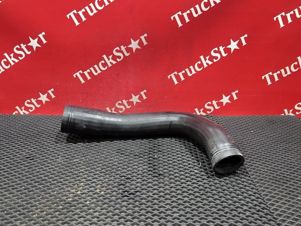 Патрубок радиатора