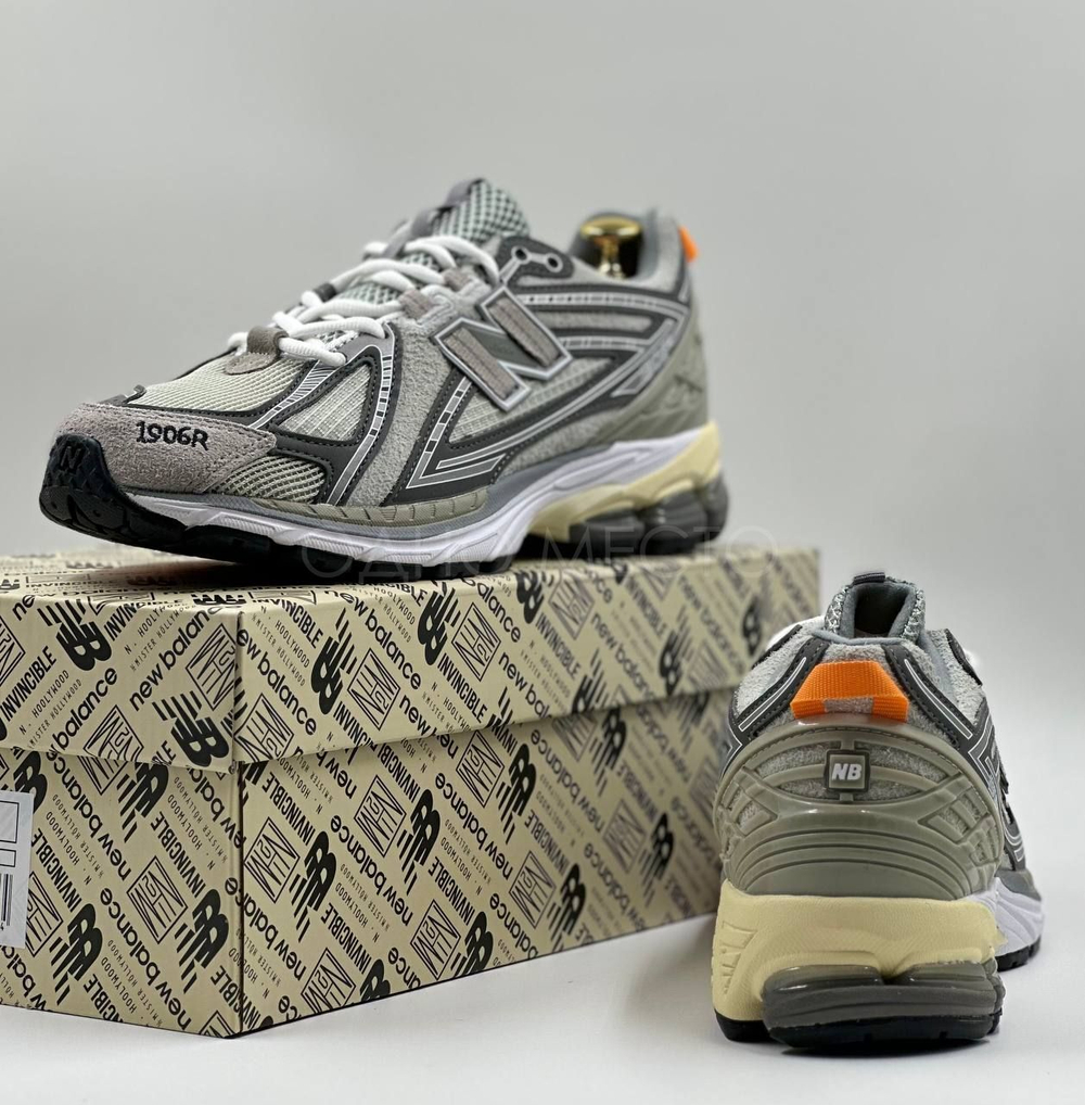 New Balance 1906R