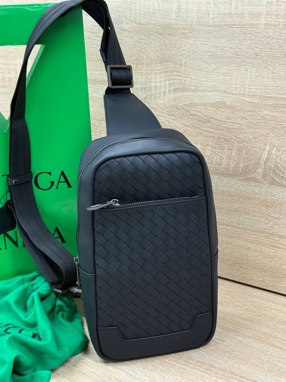 Сумка-мессенджер Bottega Veneta