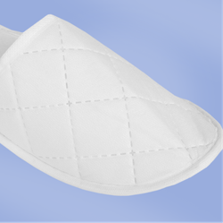 Тапки стеганный спанбонд, закрытый мыс (100 пар), с картоном и подошвой эвапора 3 мм, белые