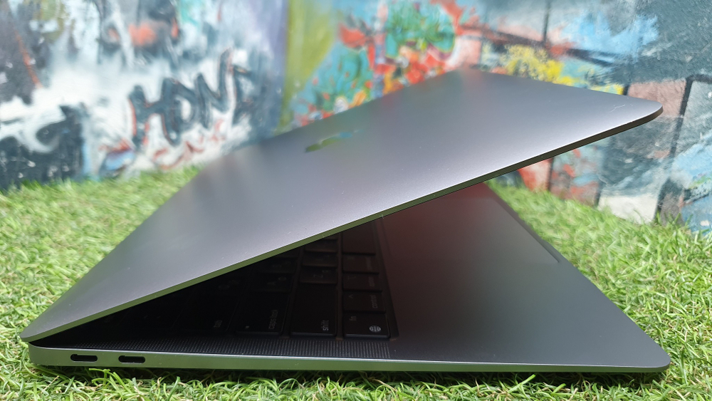 MacBook Air M1 2020 Retina A2337 2560х1600, Apple M1