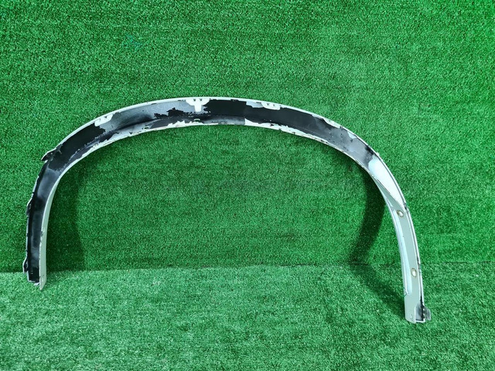 Расширитель передний левый BMW X5 F15 (2013-2018)