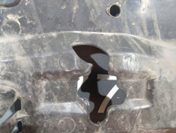 Кожух замка капота Mitsubishi Outlander 3  Б/У Оригинал 7450a753