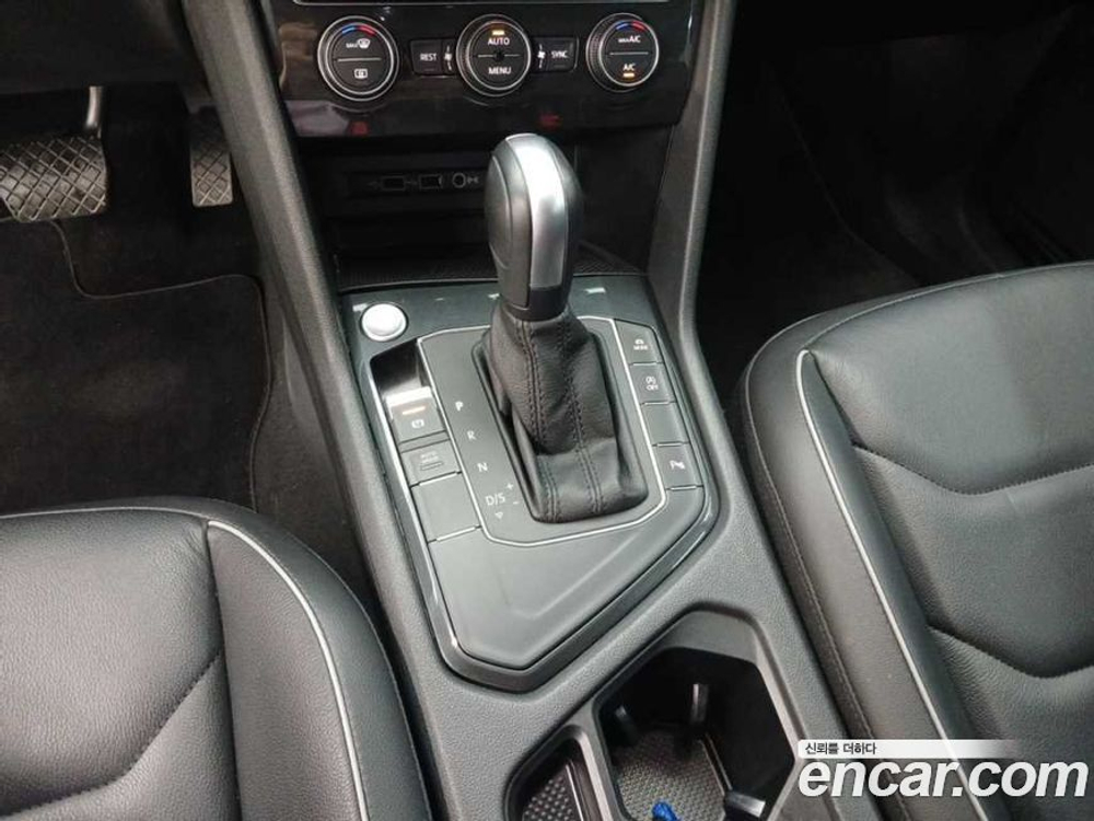Volkswagen Tiguan 2 Generation 2.0 TDI Premium (03.2020)
