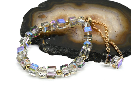 Браслет из циркона кубик граненый 7 мм. цв. сиреневый хамелеон, 16 см