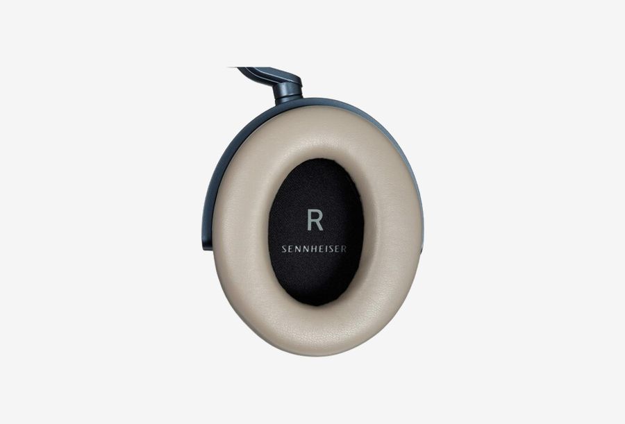Sennheiser MOMENTUM 4_0426522102034