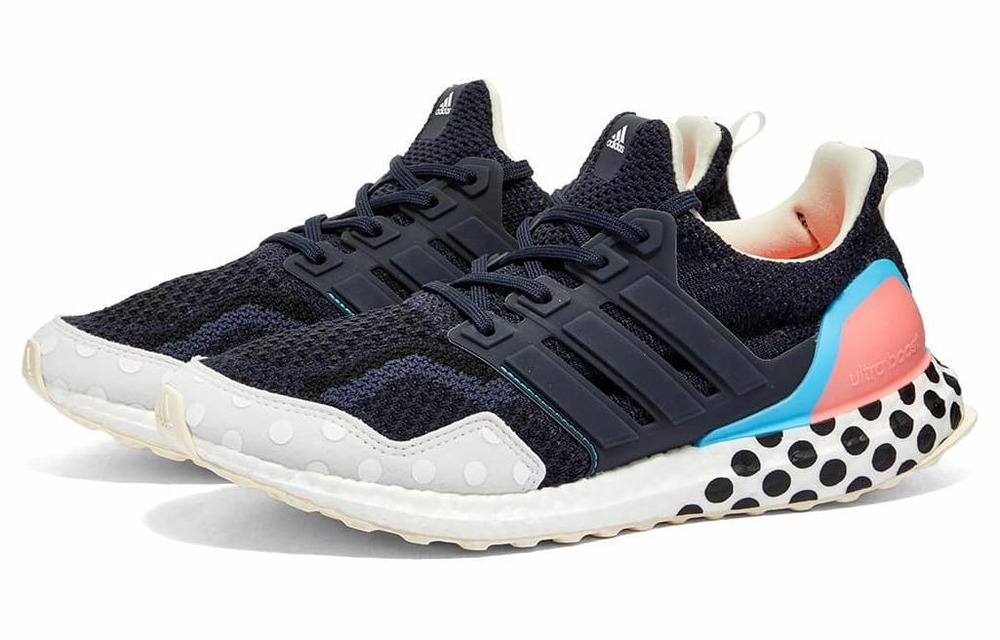 Кроссовки Adidas Ultraboost 5.0 Dna (Женская размерная сетка)