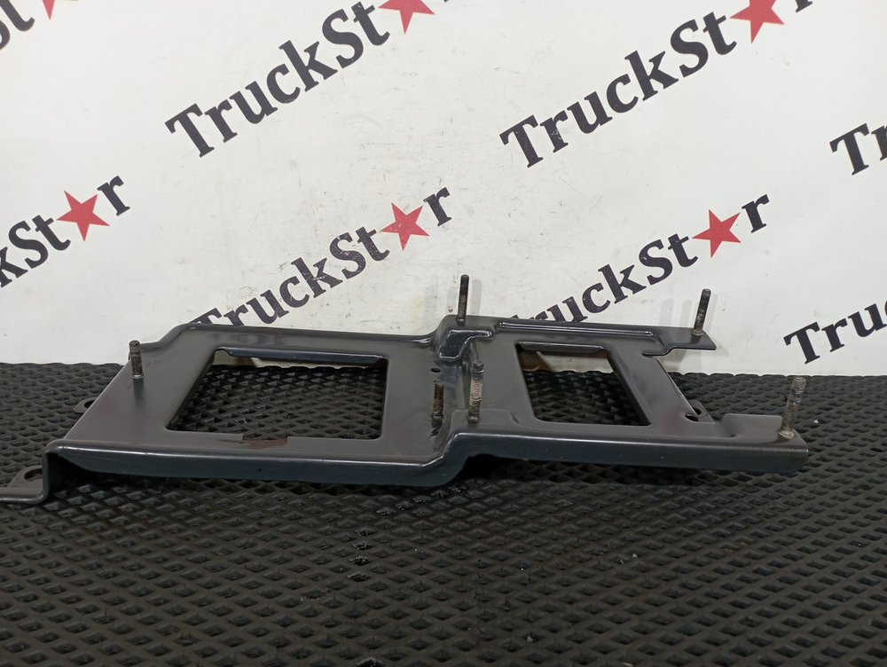 Кронштейн блока управления шасси 2020г.