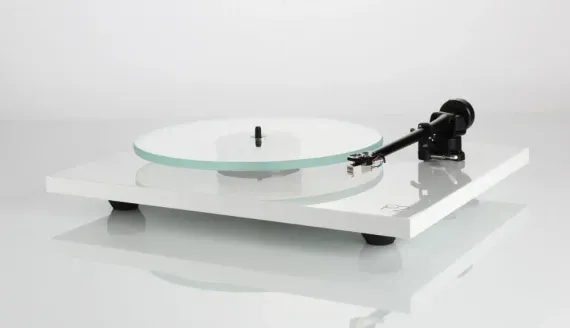 Rega Planar 2 White