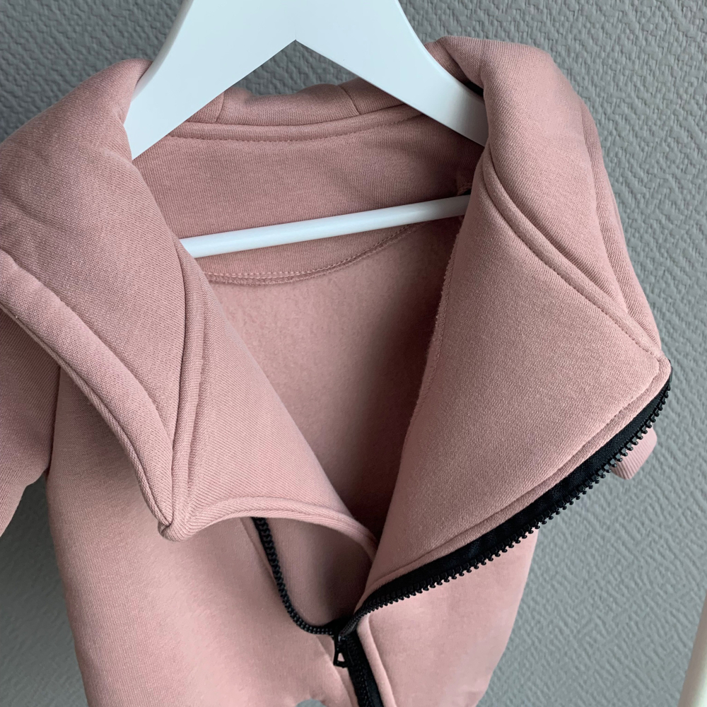 Детский комбинезон с капюшоном на замке из футера с начесом