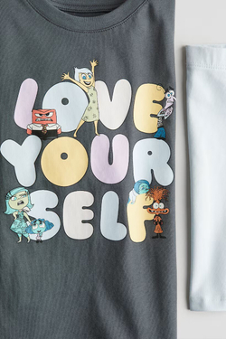 H&M Комплект из футболки и шорт с принтом, серый