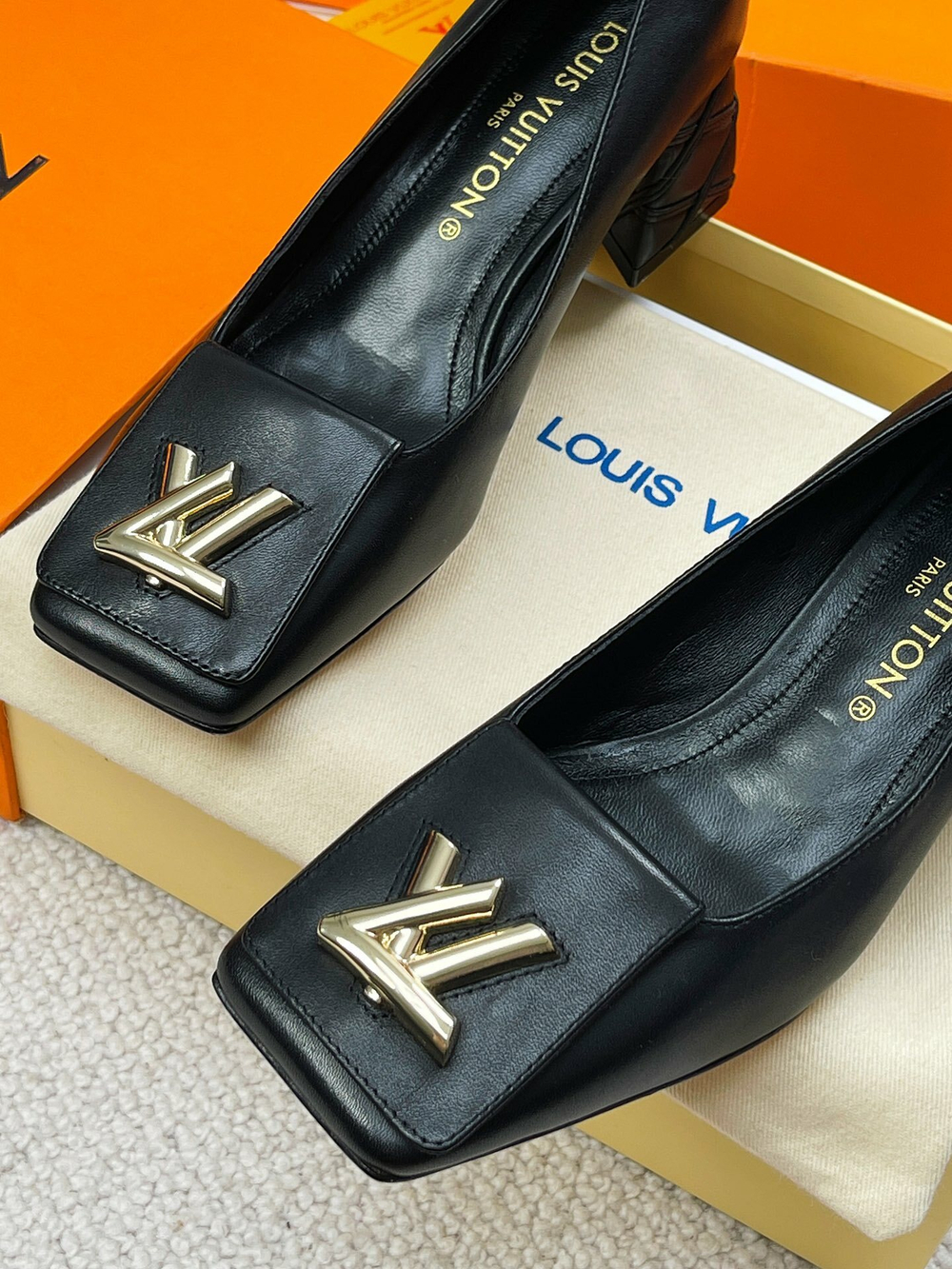 Louis Vuitton Shake Pump