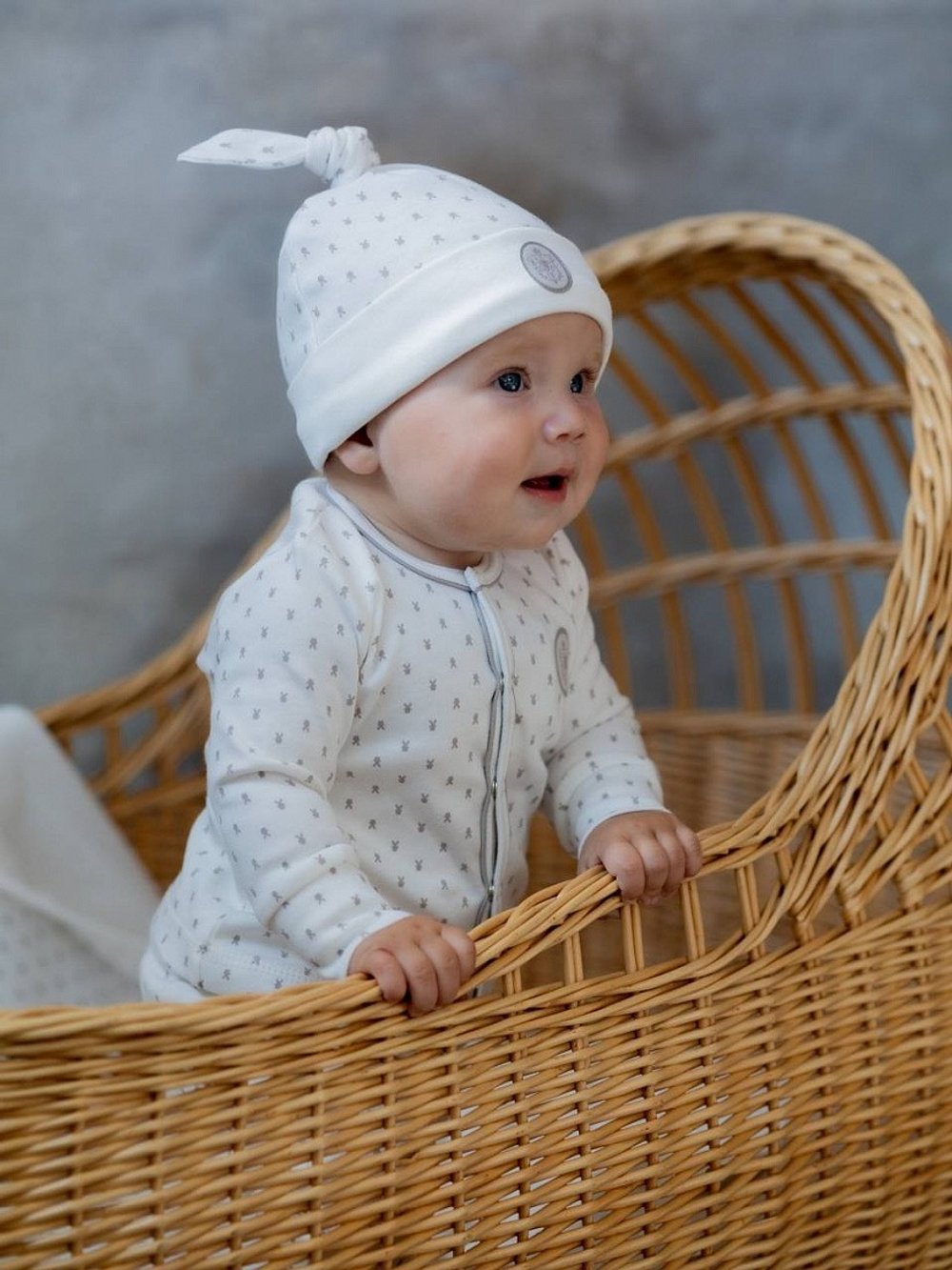 Шапочка, Зайка серый