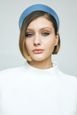 Кокошник голубой с жемчужным декором