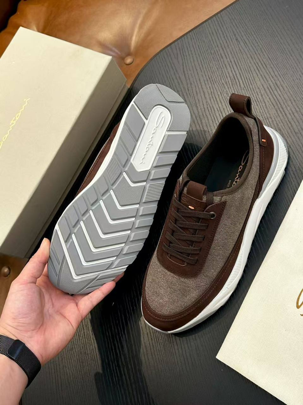Кроссовки Santoni