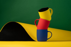 Кружка Surprise Touch Black с покрытием софт-тач, желтая