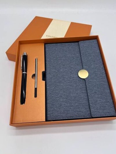 Блокнот подарочный А5 с ручкой О-серый (7725-4)