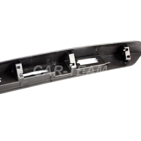 Накладка крышки багажника (сабля) Гранта FL седан черный лак (под кнопку без камеры)