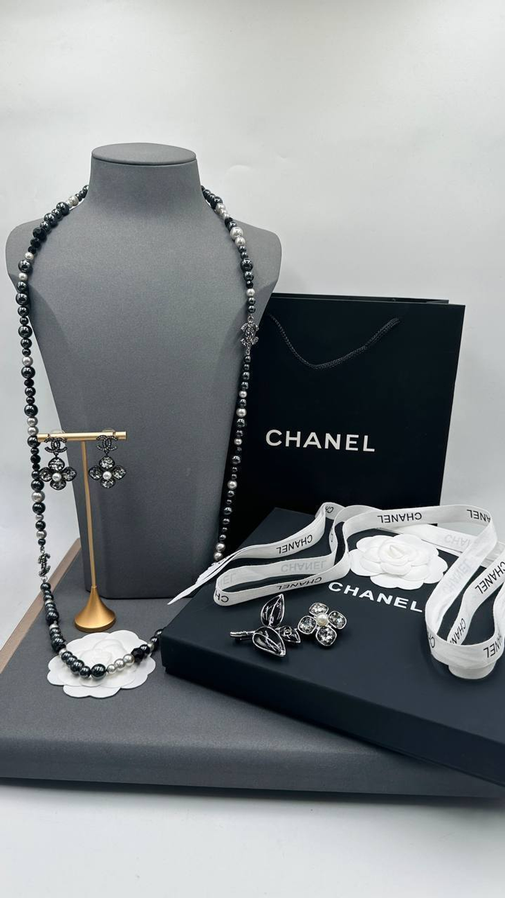 Брошь CHANEL
