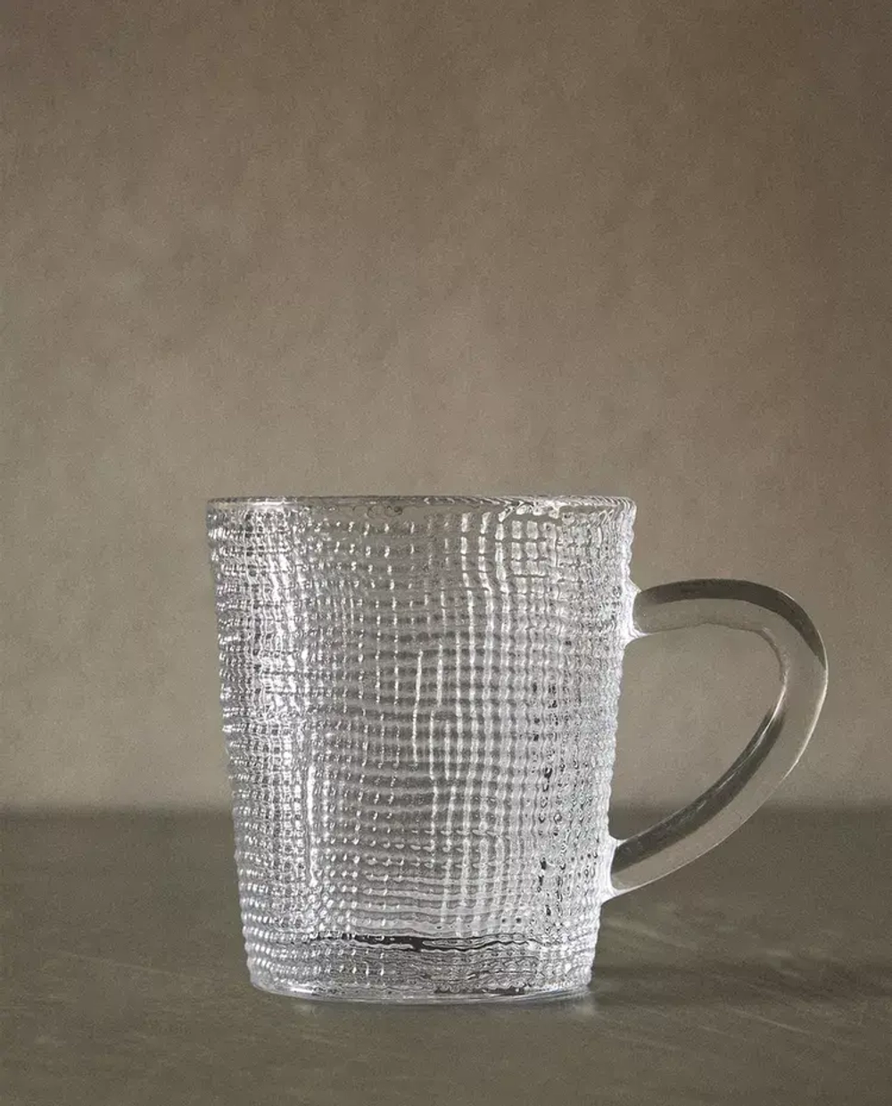 ZARA HOME КРУЖКА С РЕЛЬЕФНЫМ ДИЗАЙНОМ, ПРОЗРАЧНЫЙ