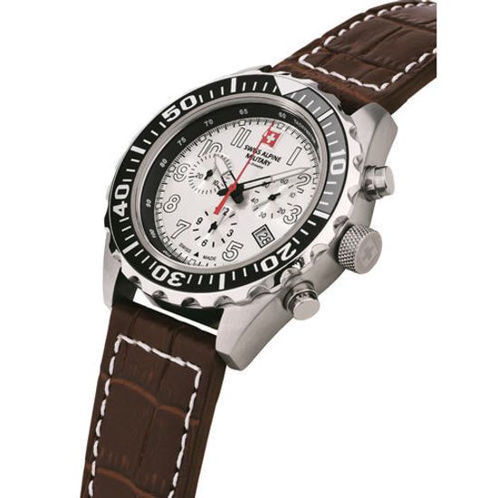 С ремешком Мужские наручные часы с коричневым кожаным ремешком  Swiss Alpine Military 7076.9532 chronograph 44mm 10ATM