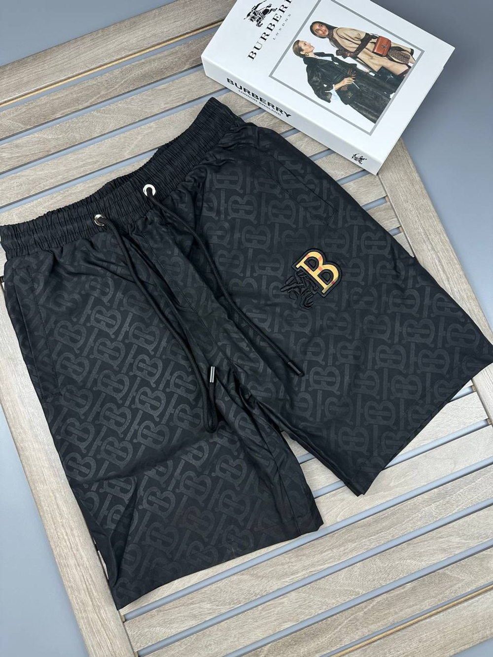 Шорты Burberry
