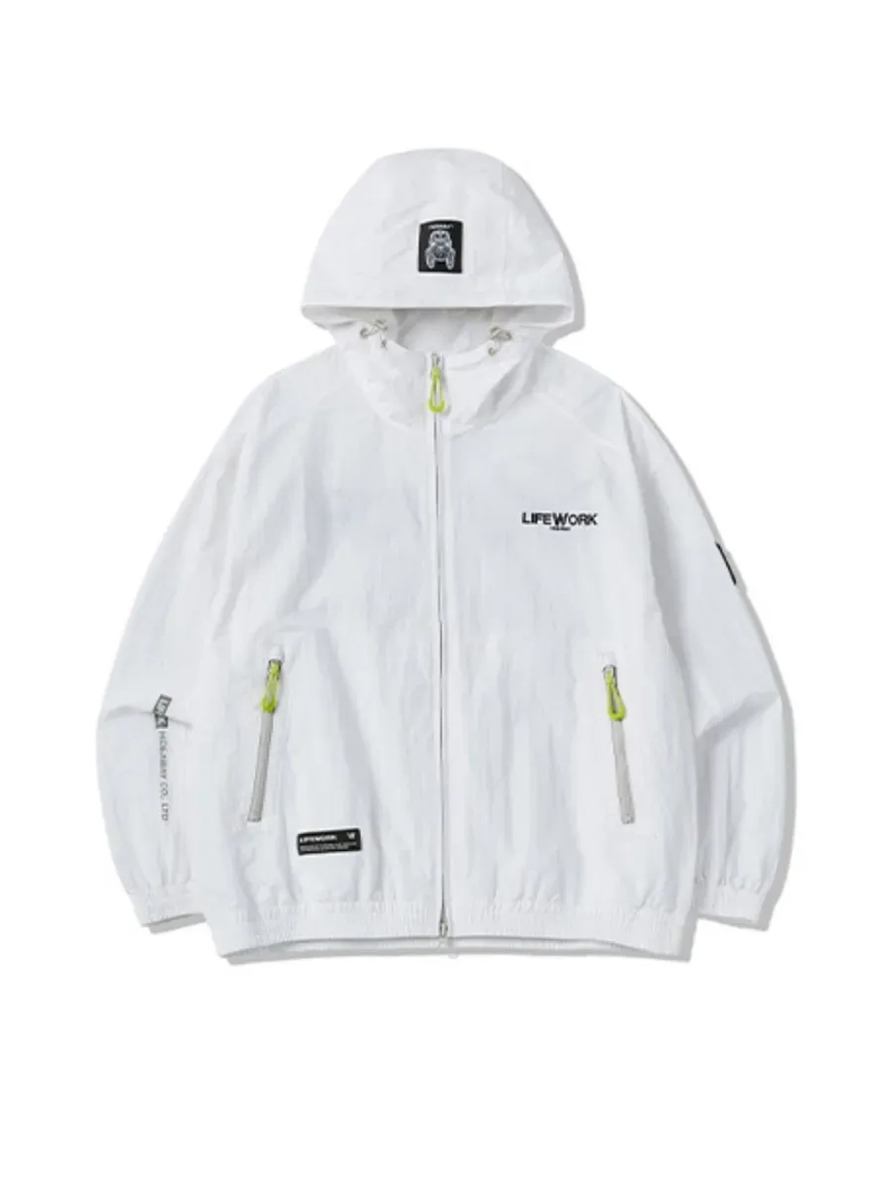 Нейлоновая ветровка с капюшоном
