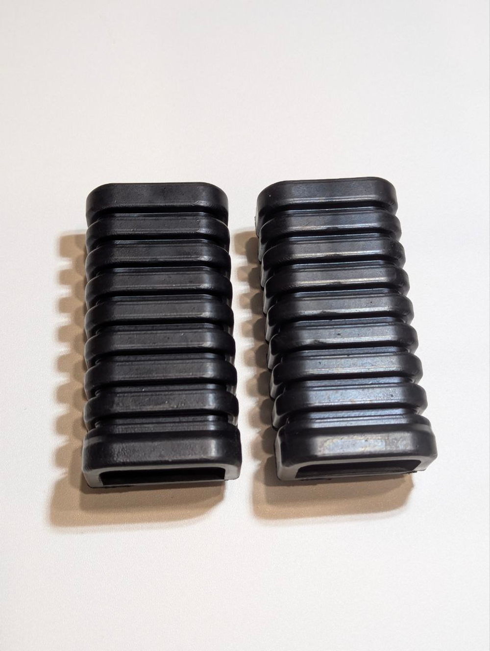 Резинки подножек педалей водителя для мопеда Альфа, Дельта