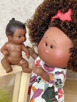 Кукла Nines виниловая 30см MIA CASE шарнирная (3510)