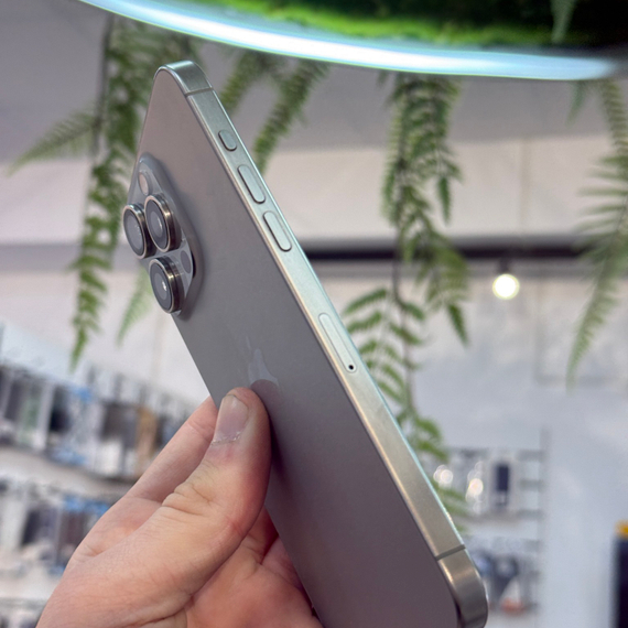 Apple iPhone 15 Pro Max 256gb Серый титан