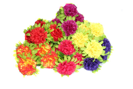 Букетик гвоздик в подрозетнике