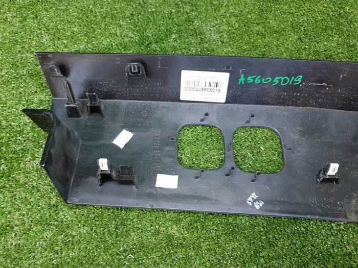 Накладка крыла задняя правая Land-Rover Defender 2 L663 (2019-н.в.)