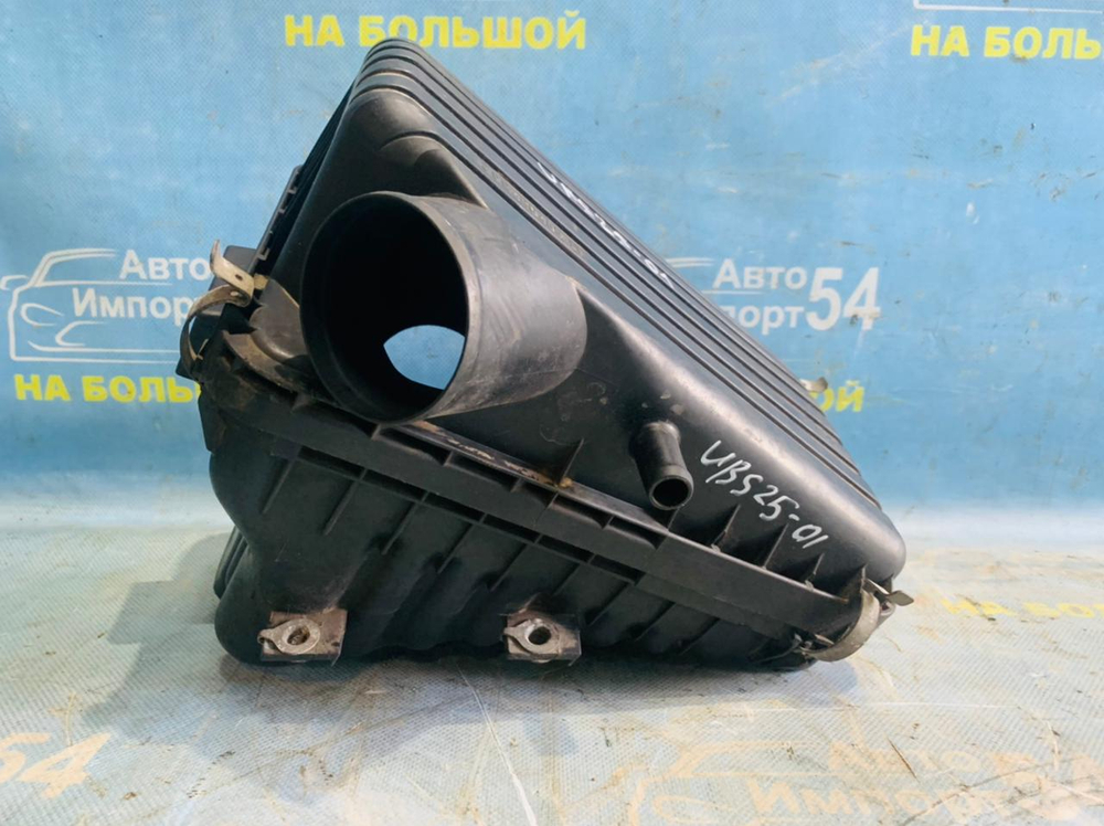 Корпус воздушного фильтра ISUZU BIGHORN 1994