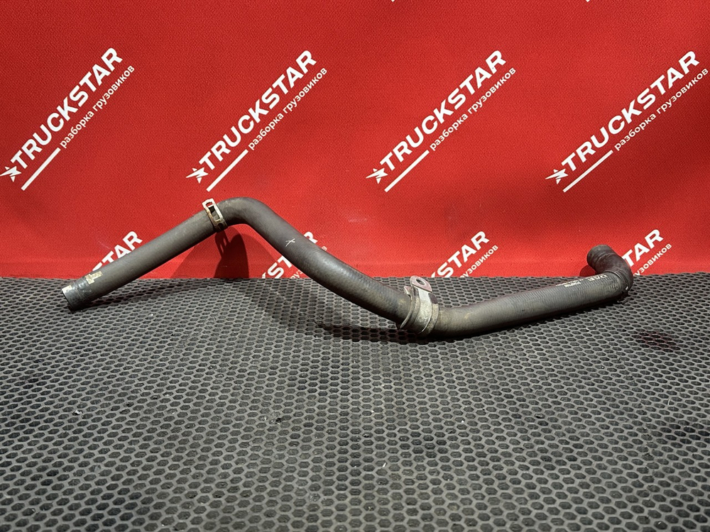 Патрубок системы охлаждения