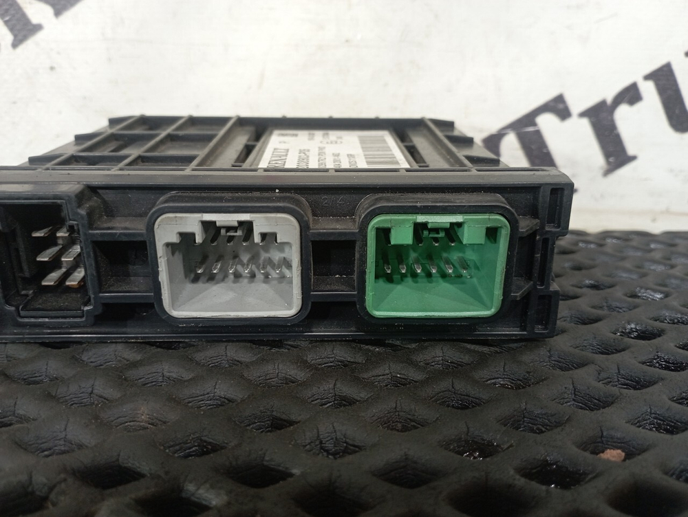 Блок управления двери правый 2020г.