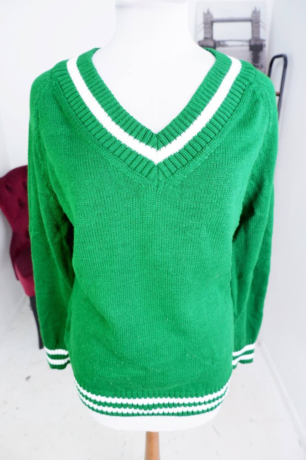 Джемпер для активного образа, визуально на 50 размер