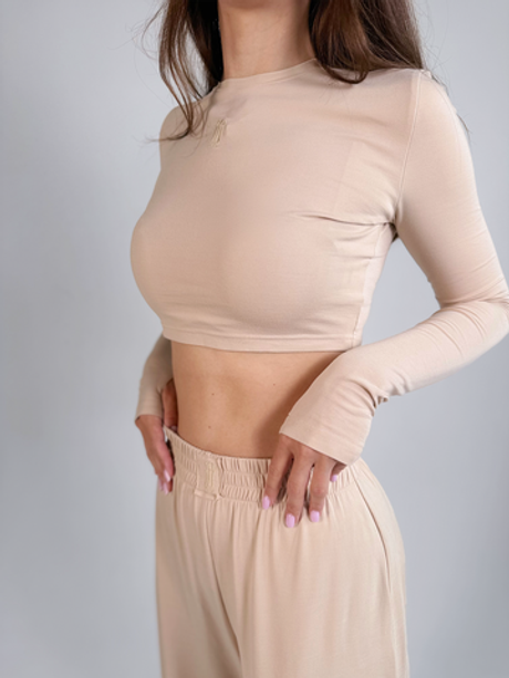 Кроп-топ с длинным рукавом с вырезом для пальца