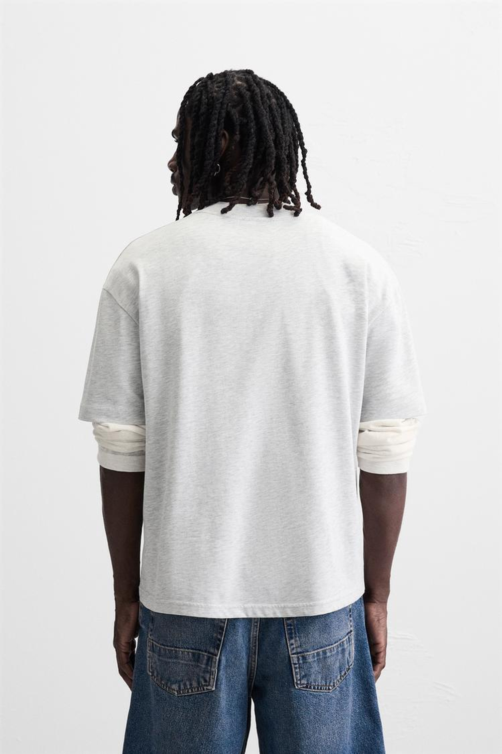 ZARA ФУТБОЛКА ИЗ ТКАНИ С ЭФФЕКТОМ ПОТЕРТОСТИ С ПРИНТОМ, СЕРЫЙ