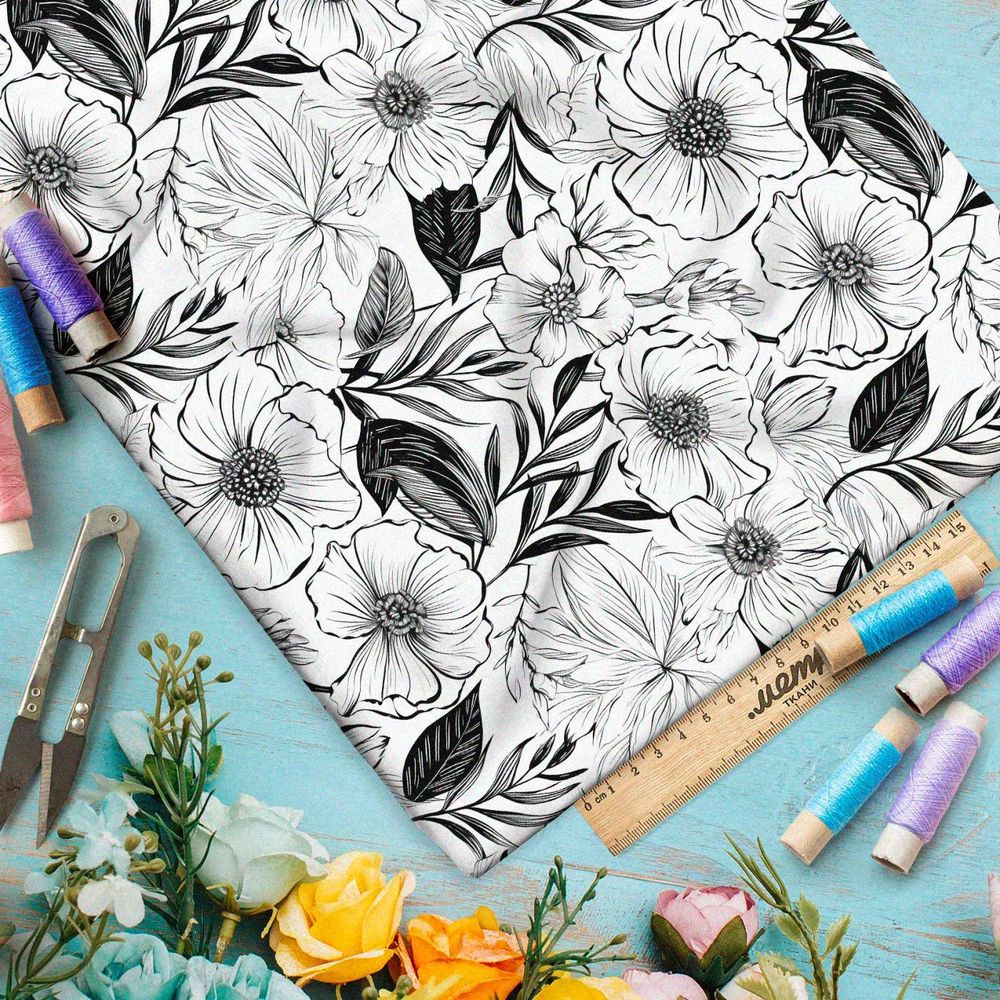 Ткань премиум шифон серо-белая цветочная фантазия