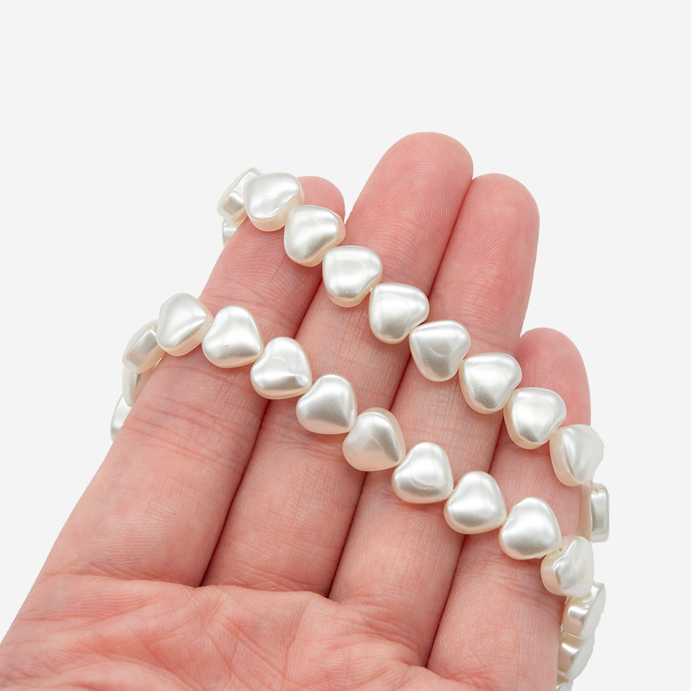 Хрустальный жемчуг в форме сердечек, белый 7,8*8,4мм