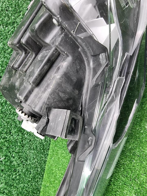 Фара левая Toyota Corolla E160 (2015-2019) LED