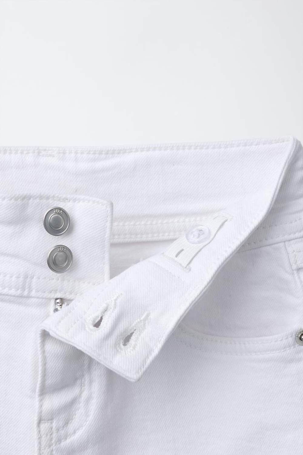 ZARA ДЖИНСЫ FLARE С ДВОЙНОЙ ПУГОВИЦЕЙ, БЕЛЫЙ